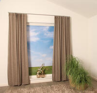 Courtai is een kamerhoge inbetween met een grove weving