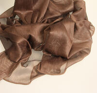 Met vitrage Tredos haal je een echte aanwinst in huis! Deze transparant geeft echt karakter aan je interieur