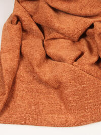 Jalhay is een kamerhoge overgordijnstof die een oase van luxe en comfort biedt aan elke ruimte