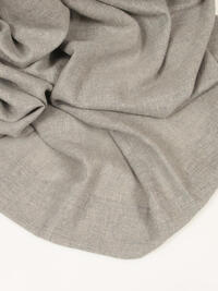 Met deze charmante linnenlook overgordijn Savic kun je in elk interieur uit de voeten