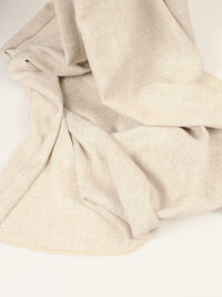 Freden is een linnenlook inbetween met een grove weving in beige en crème garens van ongelijke dikte