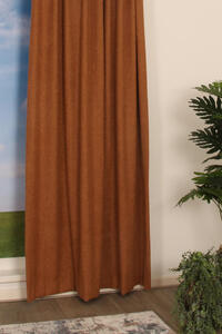 Met deze tijdloze en elegante bouclé gordijnstof is Ombret een trendy een veelzijdig overgordijn met een unieke textuur