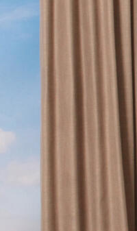 Madia F.R. Night is een soepel vallende verduisterende overgordijnstof met een mooie melange van gemêleerde garens