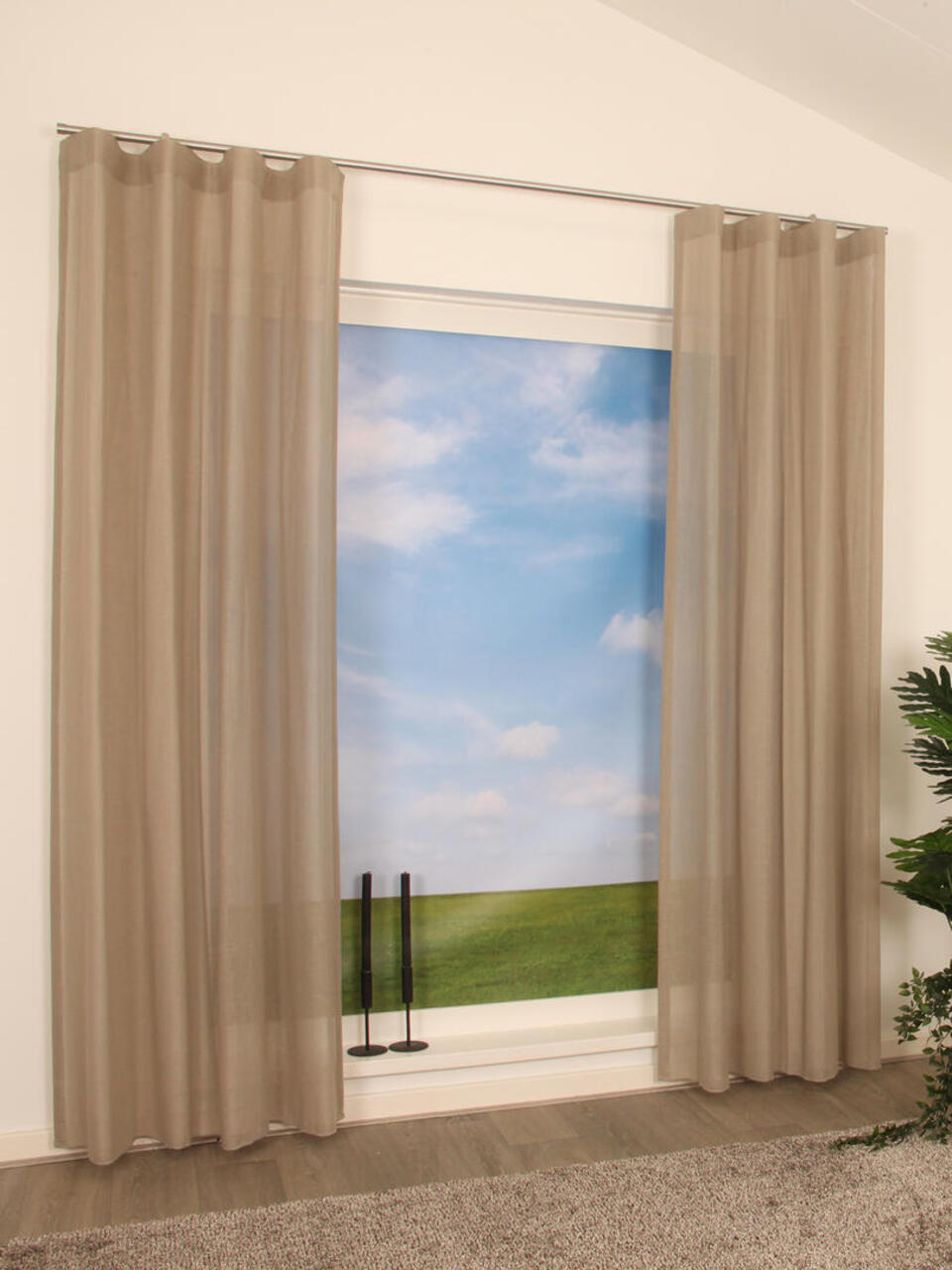 Inbetween Retwist is kamerhoge stof met een linnenlook in twee kleuren garens en in verschillende garendiktes