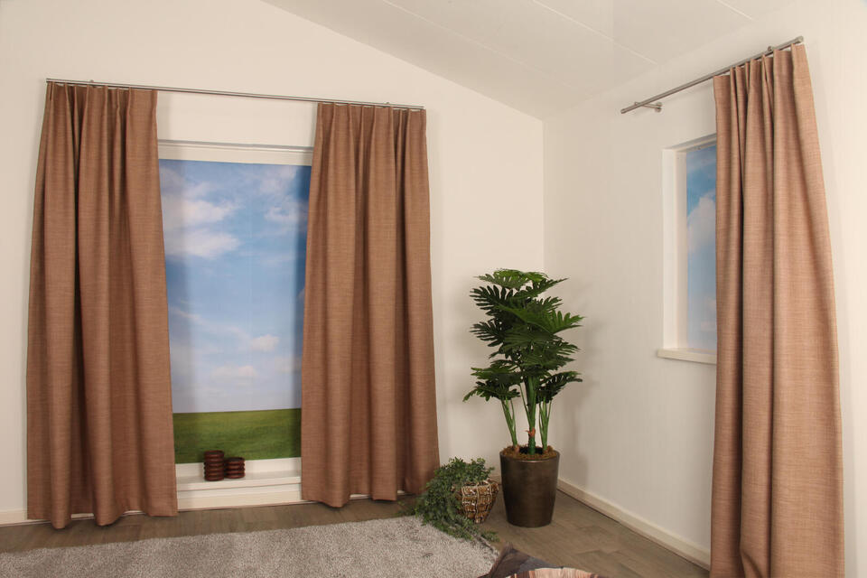 Lagune is een soepelvallende overgordijnstof en een dim-out