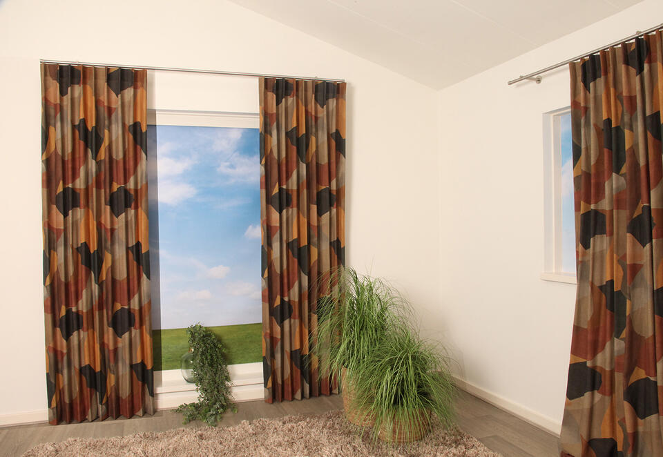 Pieton is een 100% linnen stof die prachtige bedrukking heeft en die jouw interieur een heel eigen persoonlijkheid geeft