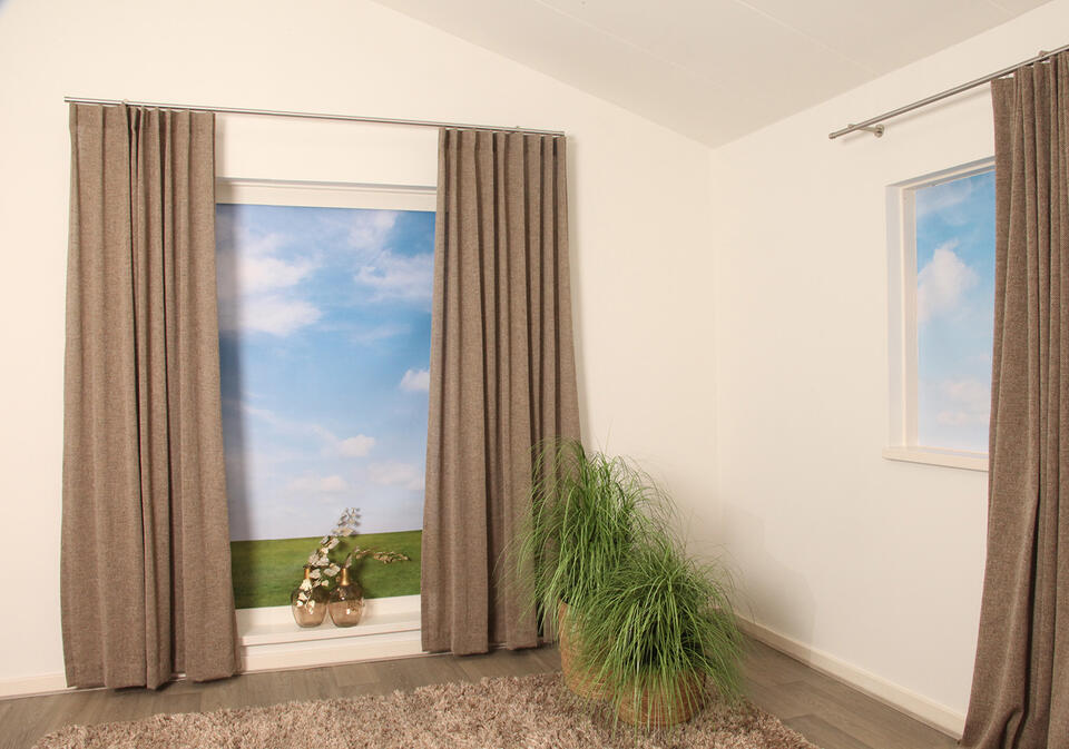 Courtai is een kamerhoge inbetween met een grove weving